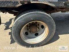 2001 GMC C6500 Flatbed Truck, With 8.1 L Gas Motor, Automatic, 11' Flatbed,