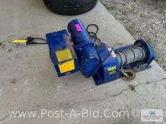 MY-TE Winch Hoist, 110 Plug In.