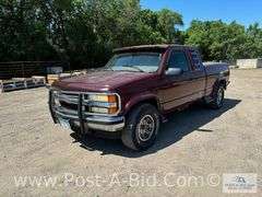 1997 Chevy 4 x 4 Extended Cab, With 182, 716 Miles, 5.7 L Motor, Automatic,