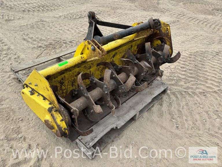 John Deere 48" 3 Point Tiller Attachment.