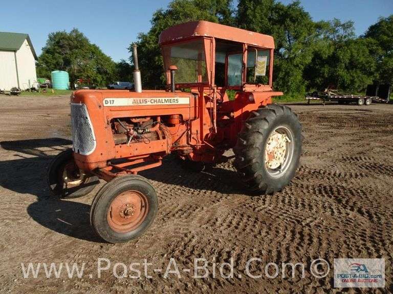 Allis Chalmers D-17 Wide Front Gas Tractor, Cab Needs Glass, PTO,