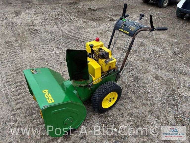 John Deere 5/24 Snowblower, Runs And Works.