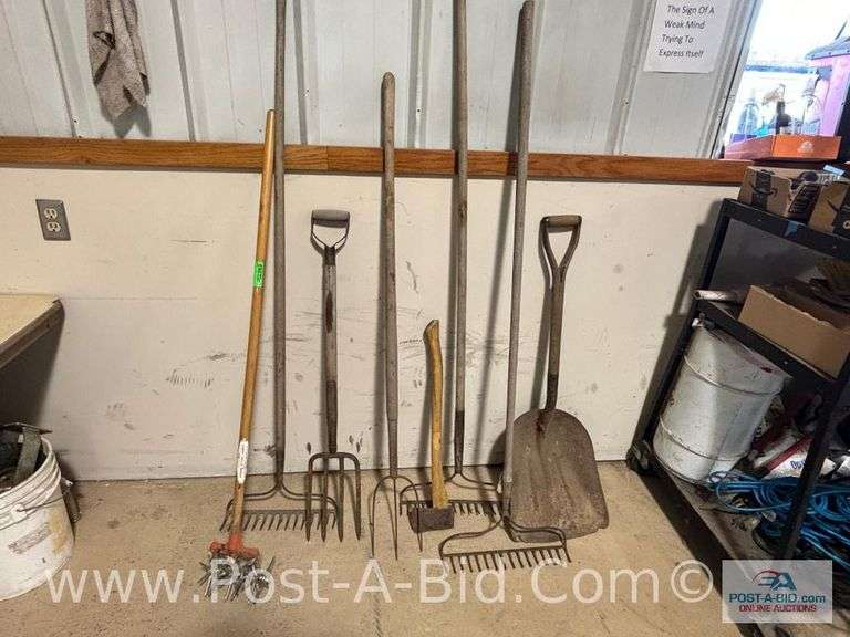 Large Lot Of Garden Tools