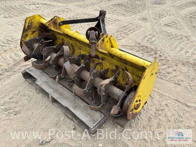 John Deere 48" 3 Point Tiller Attachment.