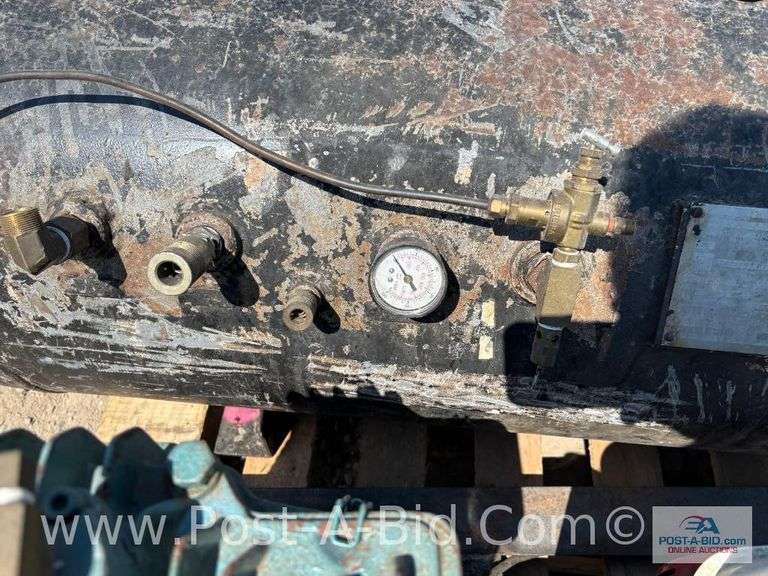 Truck Air Compressor Honda 8.0 Engine And Tank.