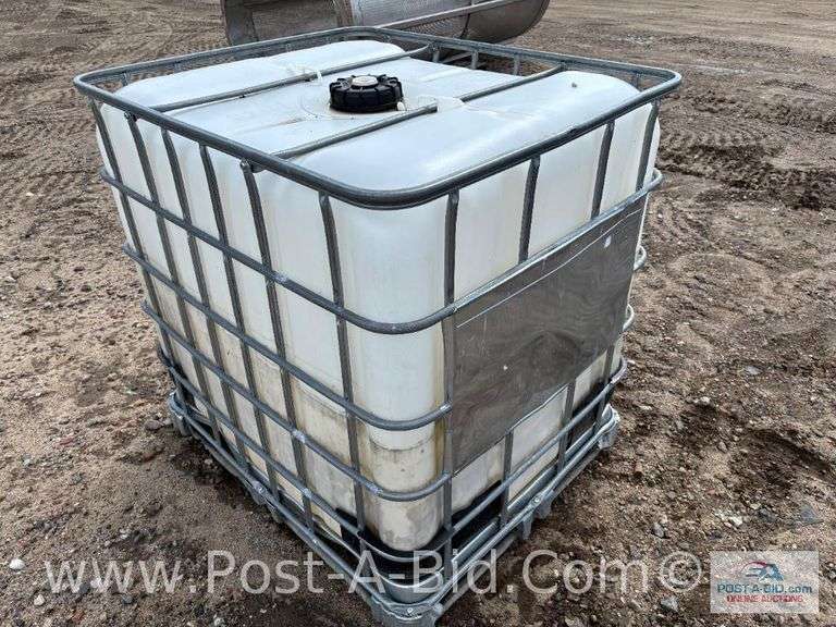 250 Gallon Poly Tank, No Valve.