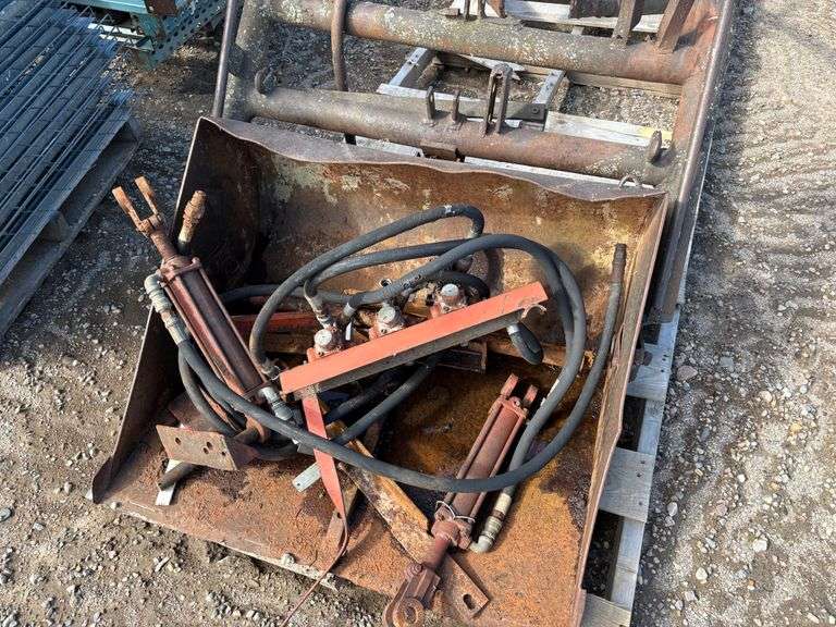Allis Chalmers Model 8 Loader, All Hydraulic, Owner Stated, "Fits