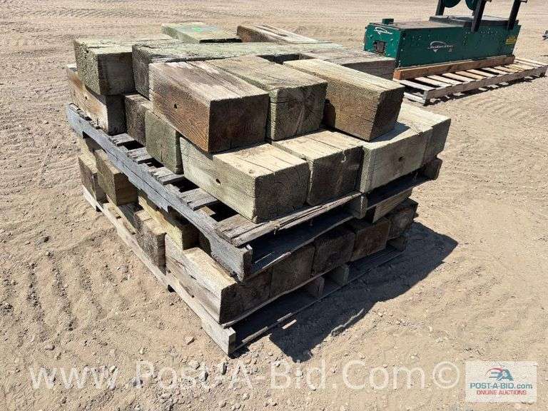 2 Pallets Of Small Guardrail Block.
