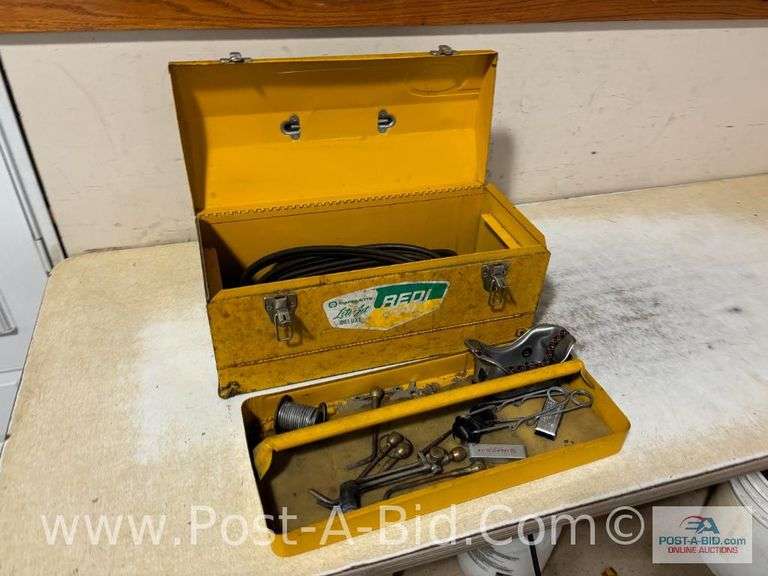 Marquette Torch Hose And Regulator With Marquette Tool Box