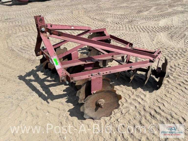 5 1/2' 3 Point Disc, Owner Stated, "All Bearings Take Grease."