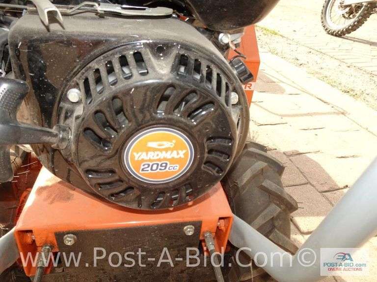 Yardmax #YE7160 Sweeper With 209 cc Gas Motor.