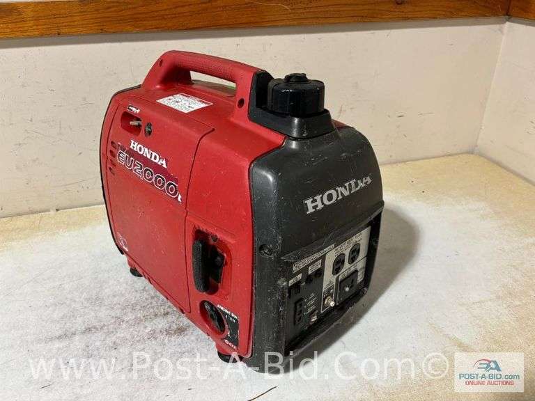 Honda EU2000I Generator.