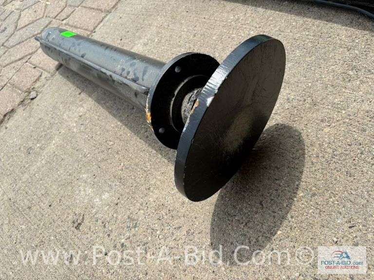 New Hydraulic Cylinder.