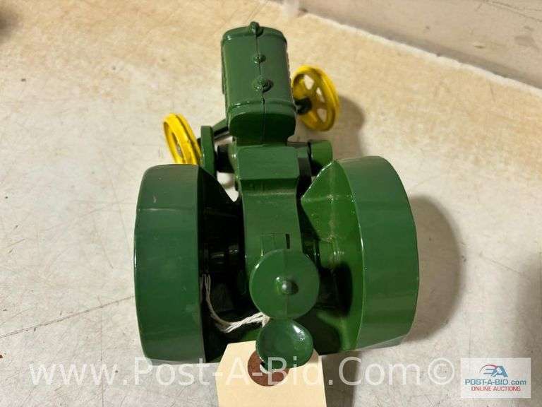 John Deere Toy Tractor, Steel Wheel.