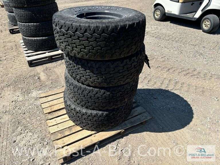 4-Firestone Radial 31 x 10.5 R15 LT Tires On 15" GM 6 Bolt Rims,