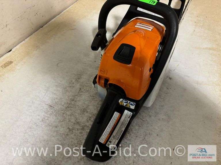 STIHL MS 211 Chainsaw 18" Bar, Owner Stated, "Runs Great. "