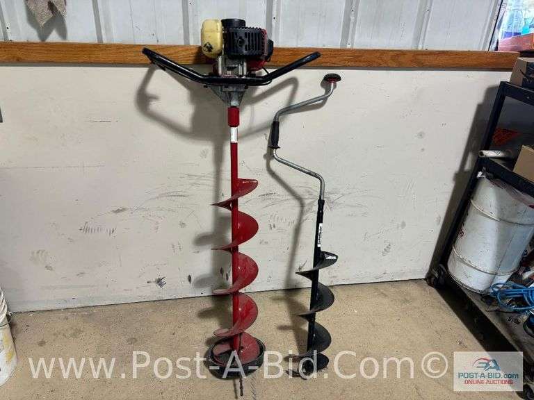 Eskimo Ice Auger With Manual Ice Auger.