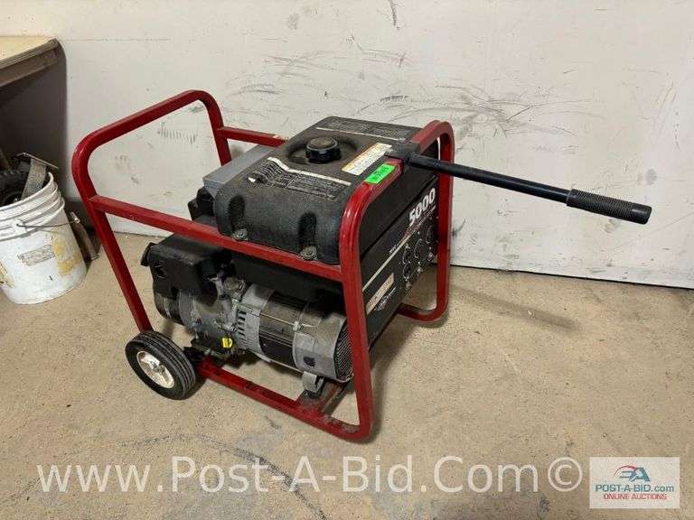 Generac 5000 Watt Generator, Briggs And Stratton Motor.