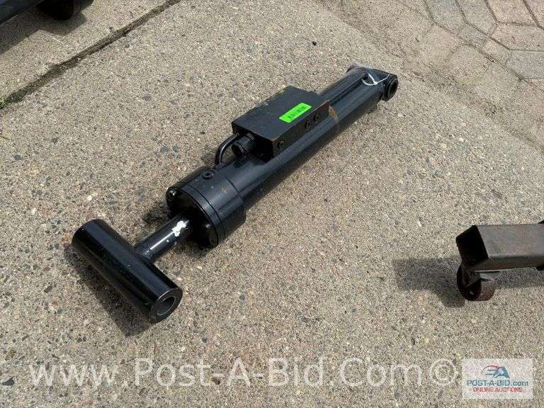 New Hydraulic Cylinder.