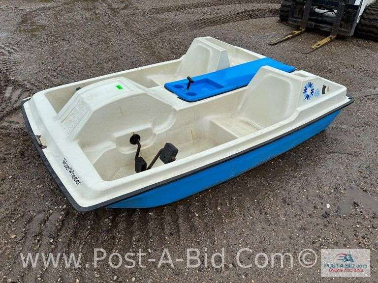 Water Wheeler Paddle Boat.