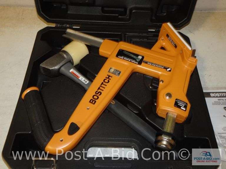 Bostich MFN-201 Manual Flooring Nailer In Case, Owner Stated "Use