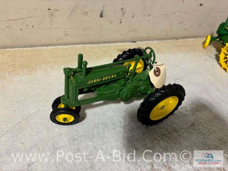 John Deere Toy Tractor, Model A (Ertl).