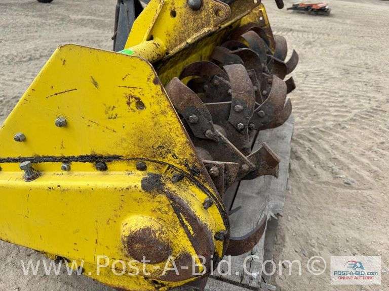 John Deere 48" 3 Point Tiller Attachment.
