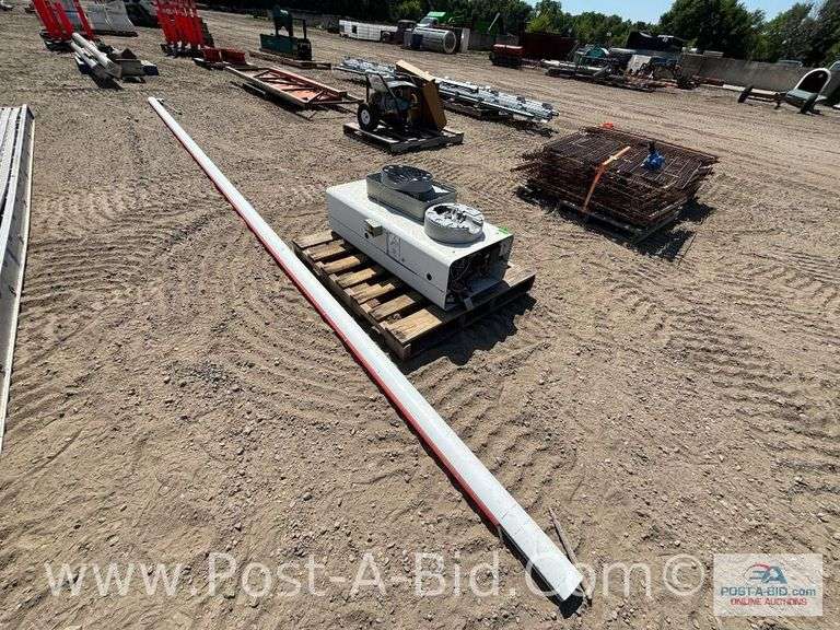 23' Gate Opener 110 V With 23' Gate Bar.