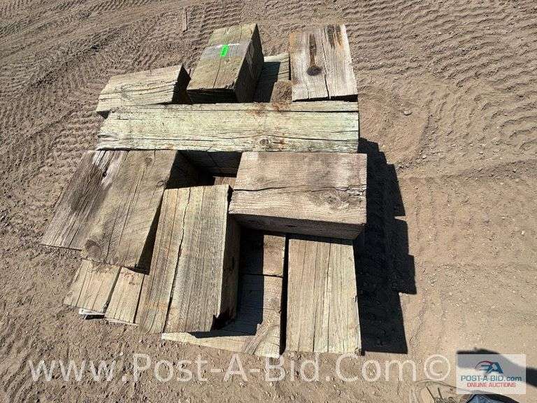 2 Pallets Of Small Guardrail Block.