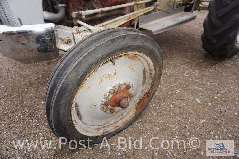 Ford 9N Tractor-Project Tractor, Owner Stated, "Engine Turns Free