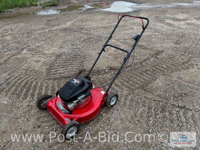 Murray 22" Push Lawn Mower, Owner Stated, "Runs", But No Gas To T