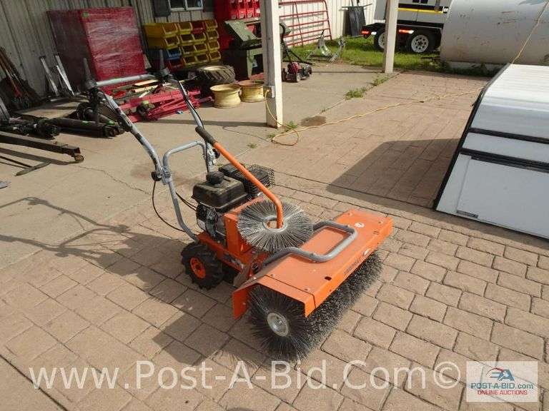 Yardmax #YE7160 Sweeper With 209 cc Gas Motor.