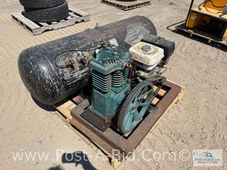 Truck Air Compressor Honda 8.0 Engine And Tank.
