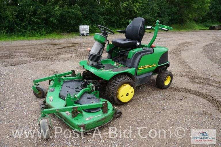 John Deere 1435 Commercial Hydrostatic Front Mount 72" Deck Diese