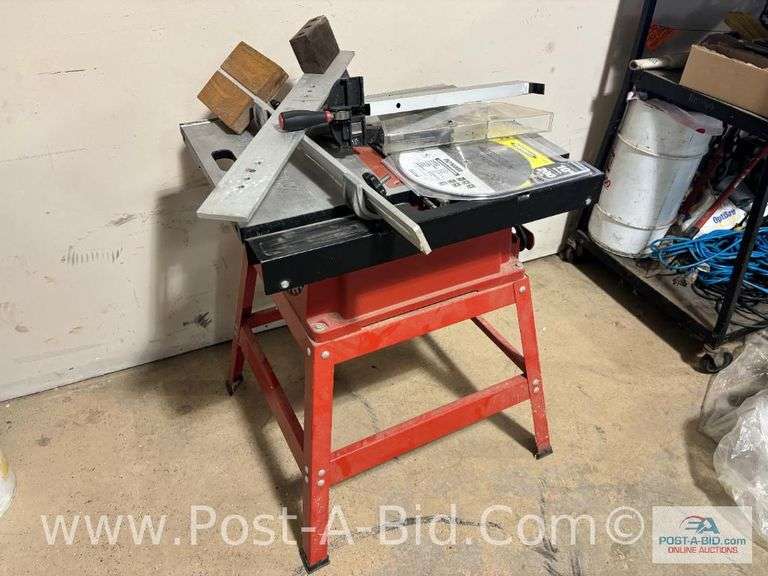 Skil Table Saw 10" Model 3400 With Extra Blades.