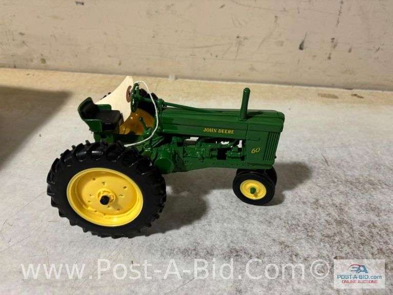 John Deere Toy Tractor 60.