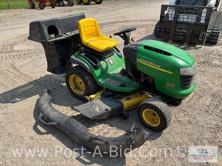 John Deere L120 With Bagger - Owner Stated "For Parts Or Repair,