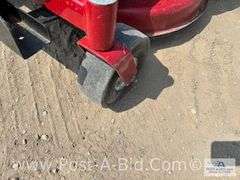 Toro Timecutter SS 3200 Zero Turn Lawn Mower With 32" Deck, Bagge