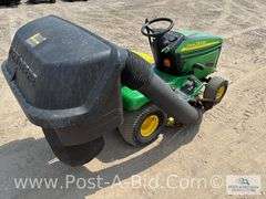 John Deere LX279 Hydrostatic Riding Lawn Mower With Twin Bag Bagg