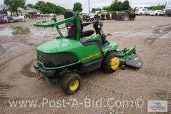 John Deere 1435 Commercial Hydrostatic Front Mount 72" Deck Diese