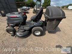 Troybilt Riding Mower With 22HP Motor, Hydrostatic, 48" Deck With