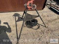 Ridgid TRI Stand And Speedaire 1/4" 200 PSI W.P Hose, Length Unkn