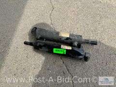 (2) New Small Hydraulic Cylinders.