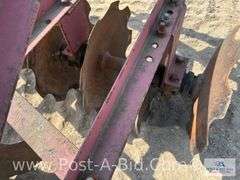5 1/2' 3 Point Disc, Owner Stated, "All Bearings Take Grease."