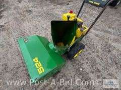 John Deere 5/24 Snowblower, Runs And Works.