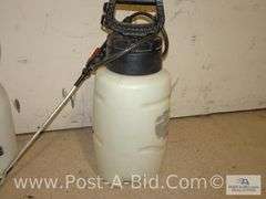 2x 2 Gallon Sprayers And 2x Tires On Fixed Axles, 4.10/3.50-4 Loa