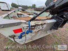 2000 Crestliner Fishing Boat With Mercury 25 HP Motor And 1970 Li