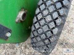 John Deere 5/24 Snowblower, Runs And Works.