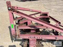 5 1/2' 3 Point Disc, Owner Stated, "All Bearings Take Grease."