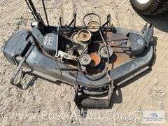 1980's Murray Twin 18 Lawn Tractor With 42" Deck (Deck Not Attach